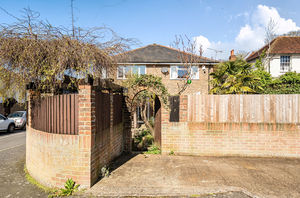 Photo 16- click for photo gallery